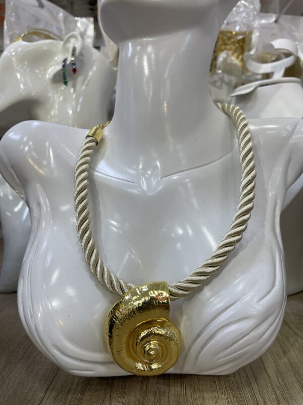 Collier cordon coquille 🐚