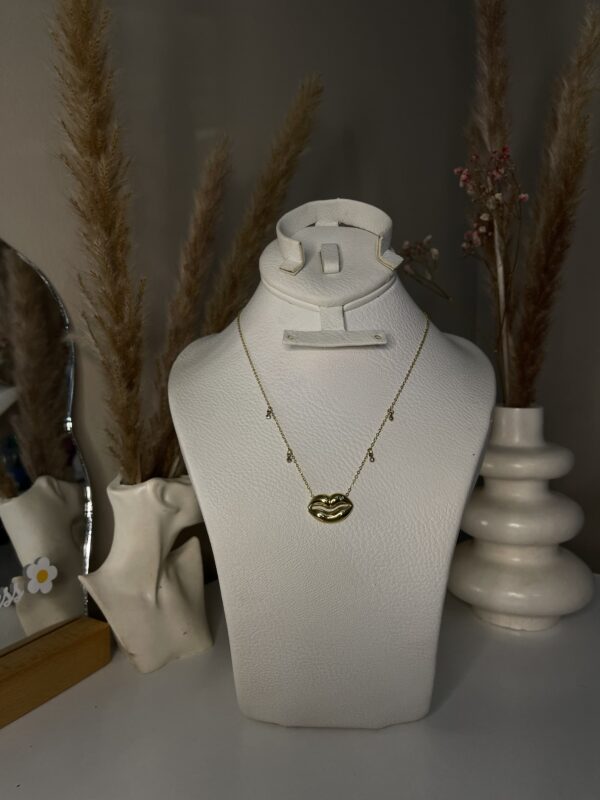 Collier kiss 💋