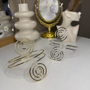 Arm cuff snake