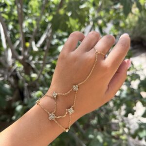 Chaine de main vancleef coloré