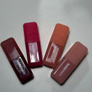 HUDA BEAUTY liquid blush fliter
